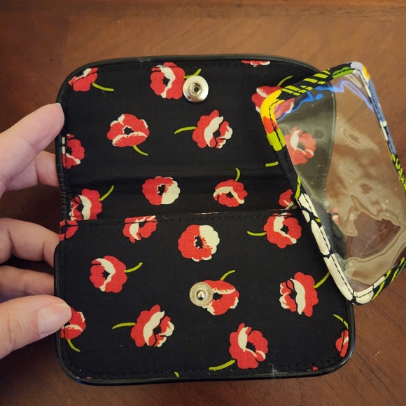 Vera Bradley Retired Poppy Fields Snap Wallet - Picture 3 of 3